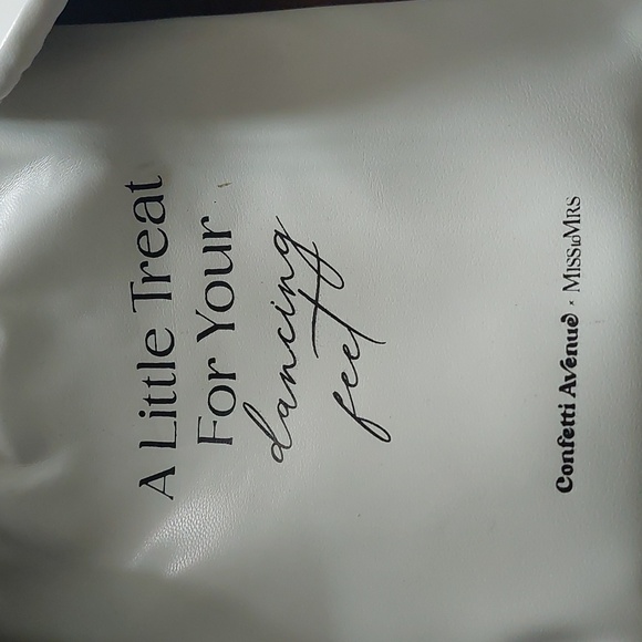 Dancing Flats - Picture 3 of 7